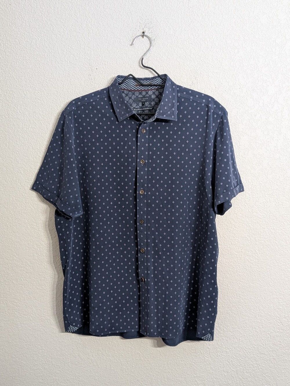 Ted Baker Man Blue Printed Button-Up Shirt Size 6 Short Sleeve Casual Comfort